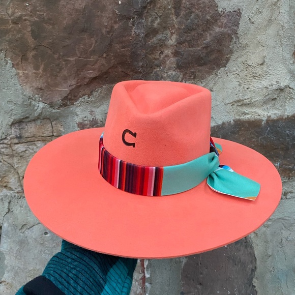 charlie 1 horse Accessories - New Coral Charlie 1 Horse Arrowhead hat Sz Large